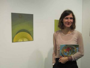 A sidelong glance from Knoedler’s Anastasia Ehrich says it all—everyone loves Catherine Murphy’s paintings.