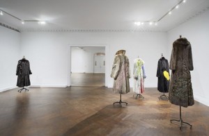 David Hammons, installation view at L&M Arts 2007