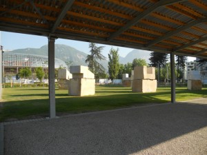 Résistance by Alain Kirili, Grenoble, France. Photo by Lucile Genoulaz