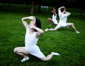 Peggy H. Cheng, Luke Miller, and Shayla-Vie Jenkins, members of a canari torso, perform Paradis by Yanira Castro at Brooklyn Botanical Garden. Photo by Yi-Chun Wu