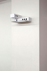 Cristi Pogacean, Modernist bird house, 2005-2007. Wood, 17 cm high. Courtesy of Galeria Plan B, Berlin