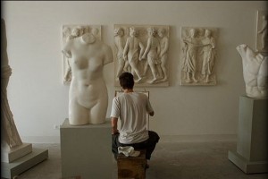 A student at work in the Jerusalem Studio School Hall of Casts. Courtesy of the Jerusalem Studio School