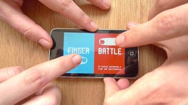 Rafäel Rozendaal, Finger Battle. Video game. Courtesy of Postmasters Gallery