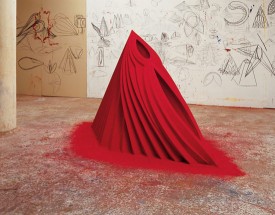 Anish Kapoor, Mother as Mountain, 1985. Wood, gesso and pigment 140 × 275 × 105 cm. Walker Art Center, Minneapolis