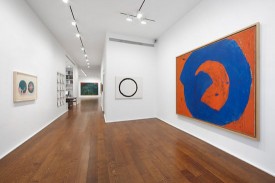 installation shot of the exhibition under review. To right, work by Jiro Yoshihara, 1965. Courtesy of Hauser & Wirth, New York