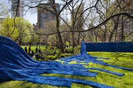 Installation view of Orly Genger’s Red, Yellow and Blue (2013) in Madison Square Park. Photo by James Ewing / Courtesy of Madison Square Park Conservancy.