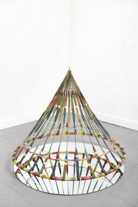 Alan Shields, Dance Bag, 1985, acrylic, canvas, glass beads, thread on aluminum tubing, mirror. Height: 40 inches, 101.6 centimeters; diameter: 48 inches, 121.9 centimeters. Courtesy of Cherry and Martin.
