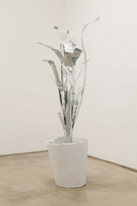 Robert Janitz, The Hyacinth Girl, 2014. Steel, plastic, and wood, 87 x 22 x 22 inches. Courtesy of the artist and Team (gallery, inc.)