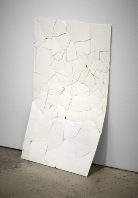Kate Shepherd, Central Park, double cut @ 1, cool white, 2014. Enamel on birch plywood, 29 x 17.5 inches. Courtesy of Galerie Lelong