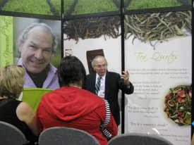 Norwood Pratt speaking at a previous meeting of the World Tea Expo. Photo (c) 2009 Jennifer Leigh Sauer