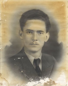 Verónica Puche, Granada, 2016. Archival pigment print, 14 x 21 inches. Courtesy of the artist.