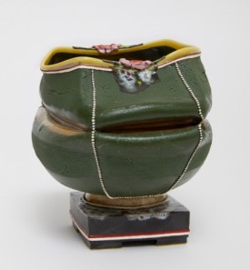 Kathy Butterly, Lip Service, 2018. Clay, glaze, 5 x 5-7/8 x 4-3/4 inches. Courtesy of the artist and James Cohan Gallery