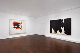 Installation shot of the exhibition under review showing Helen Frankenthaler, Black with Shadows, 1961 [left] and Robert Motherwell, Diary of a Painter, 1958. Image courtesy of Mnuchin Gallery